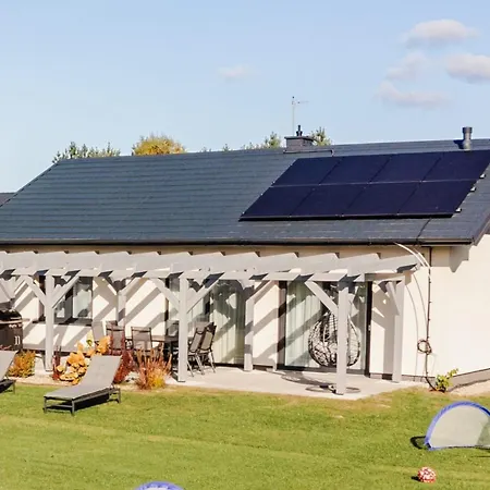 別荘 Jagodowa Przystan - Dom Caloroczny