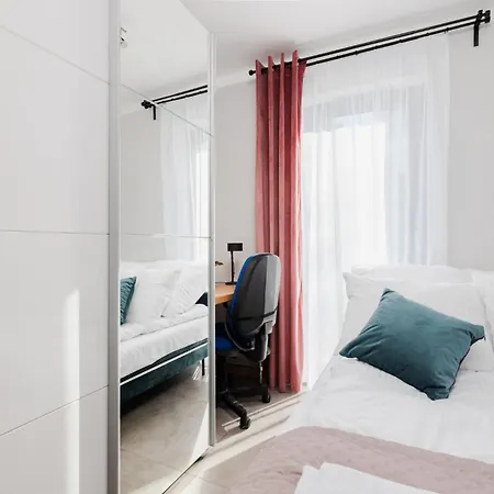 Jagodowa Przystan - Dom Caloroczny 別荘 Odargowo