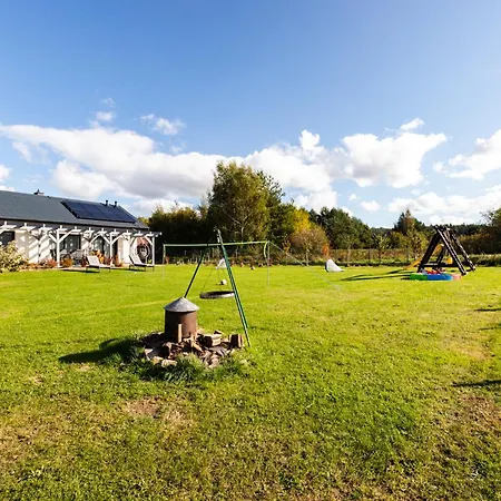 Jagodowa Przystan - Dom Caloroczny 別荘 *