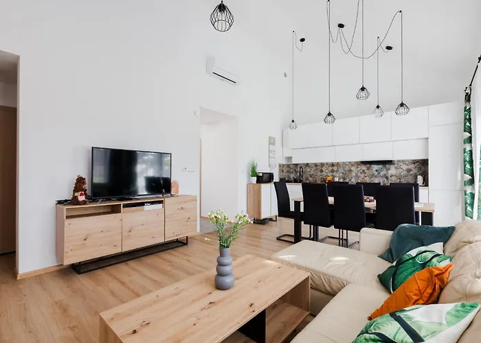 Jagodowa Przystan - Dom Caloroczny * Odargowo