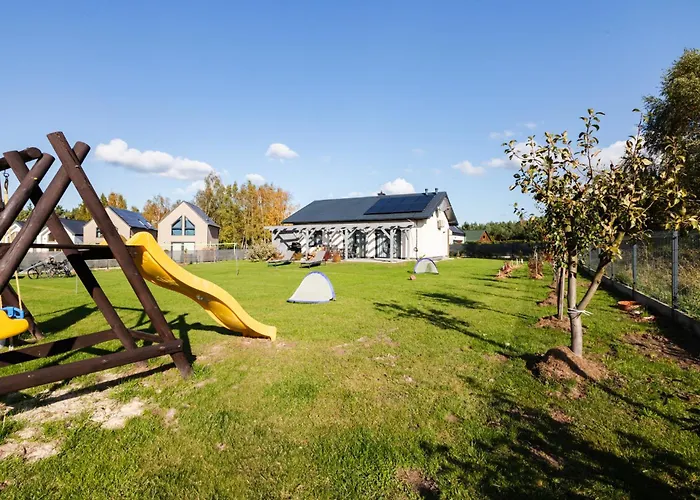 Jagodowa Przystan - Dom Caloroczny *